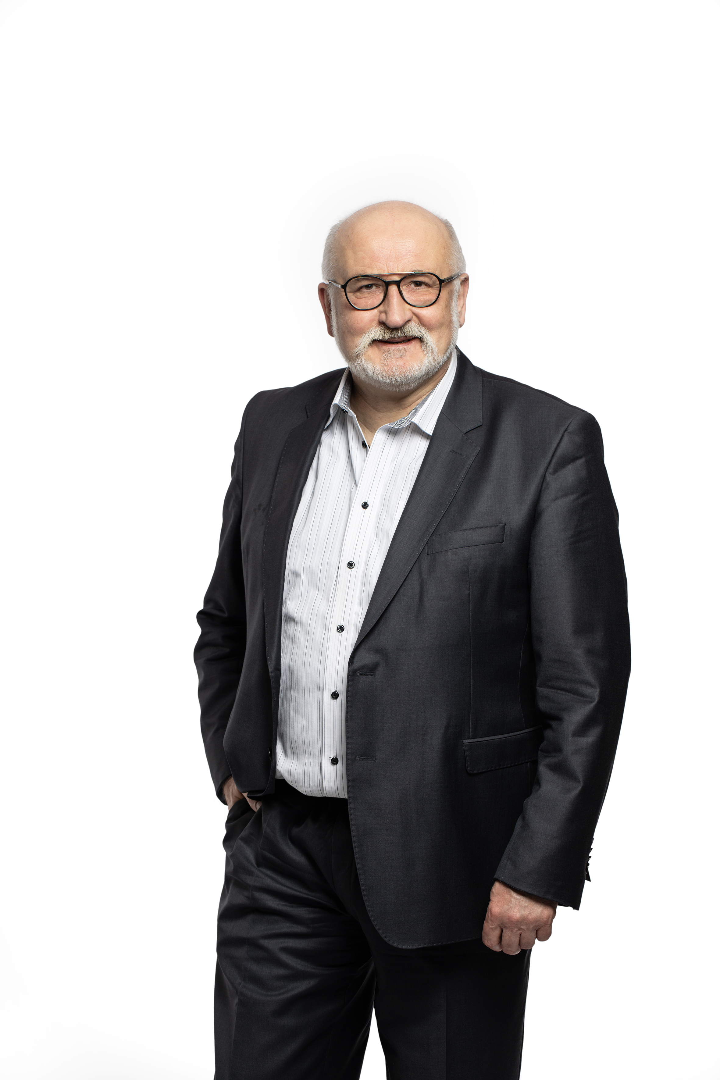 Jasper Raine Rupp Vorstellung eines Gutachtens zu den Kosten der Rekommunalisierung von ...
